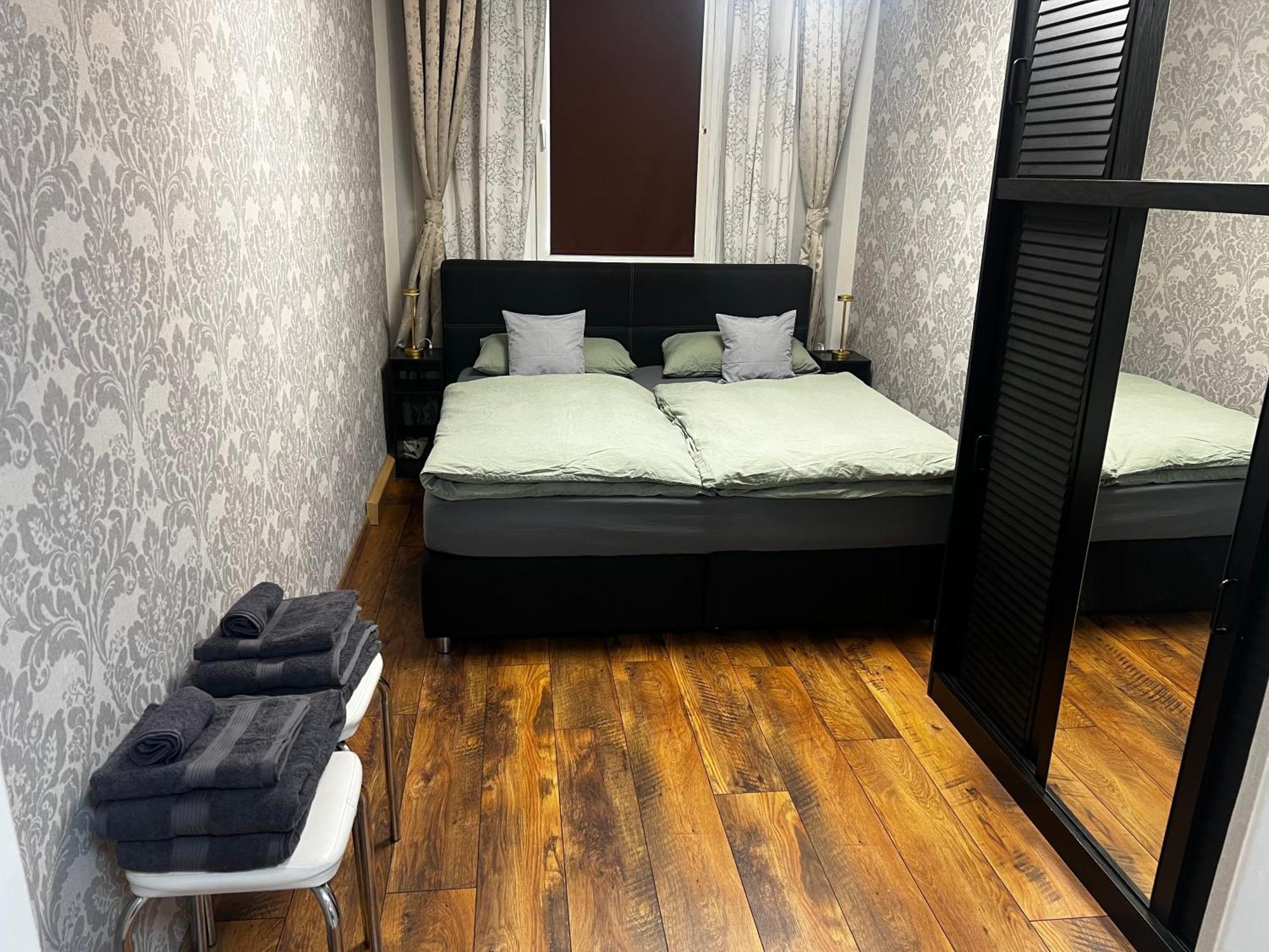 הוף Schoenes City-Apartment Im Zentrum Mit Balkon מראה חיצוני תמונה